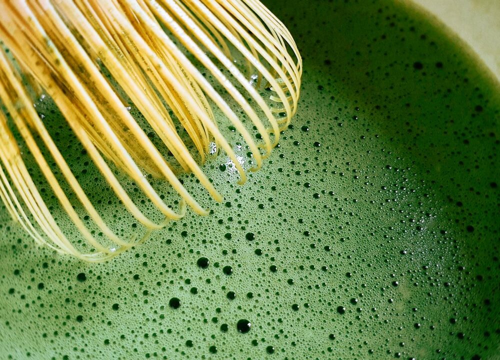 Matcha tekort wereldwijd veroorzaakt prijsstijging en schaarste